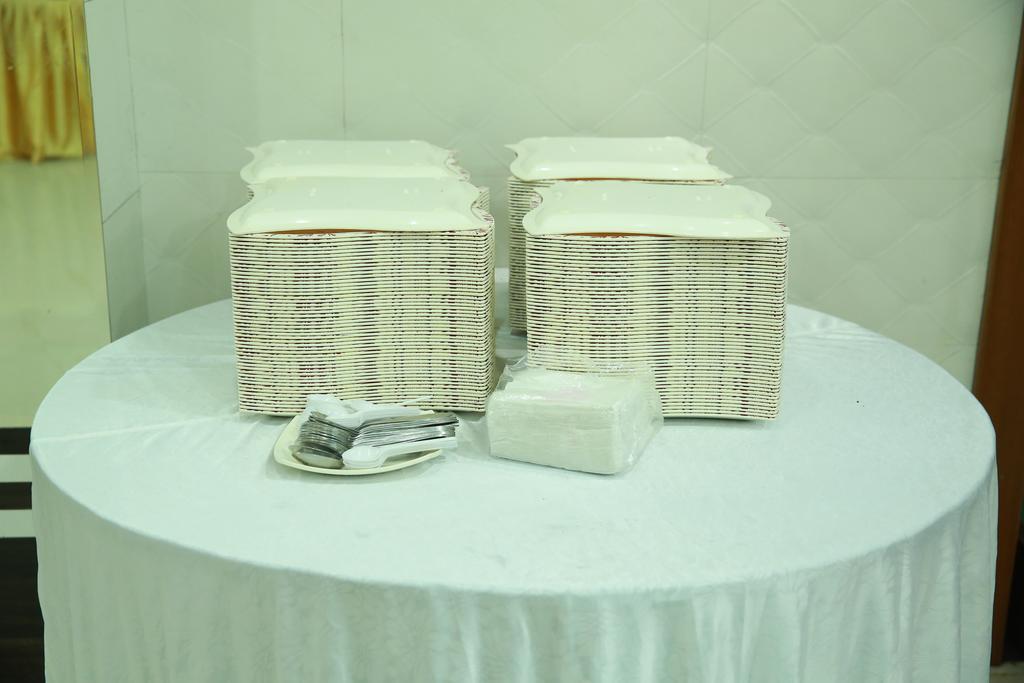 היידראבד Oyo 13494 Hotel Nakshatra Inn מראה חיצוני תמונה