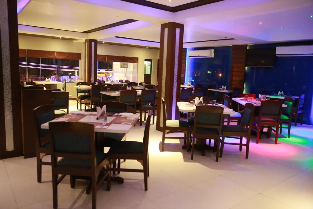 היידראבד Oyo 13494 Hotel Nakshatra Inn מראה חיצוני תמונה