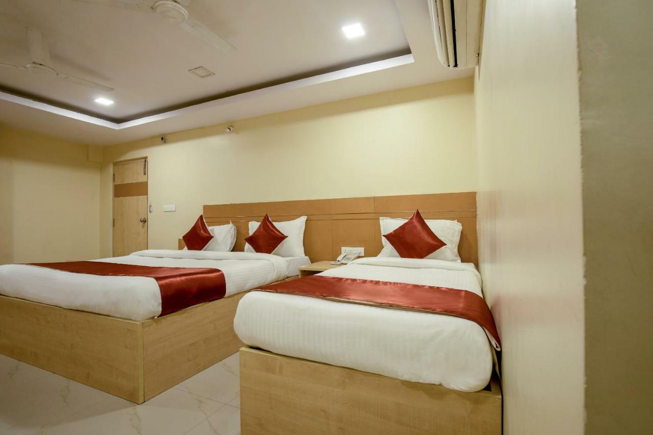 היידראבד Oyo 13494 Hotel Nakshatra Inn מראה חיצוני תמונה