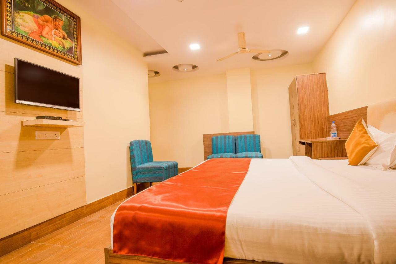 היידראבד Oyo 13494 Hotel Nakshatra Inn מראה חיצוני תמונה